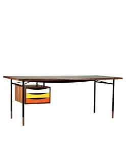 House of Finn Juhl Nyhavn Skrivebord, 170 cm af Finn Juhl> Skriveborde