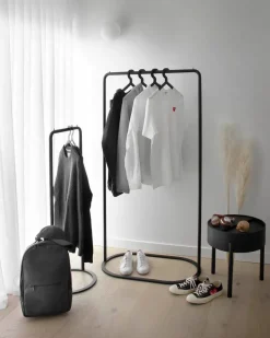 Woud O&O Clothes Rack fra> Tøjstativer