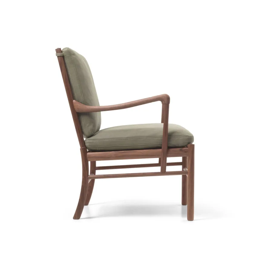 Carl Hansen & Søn OW149 Colonial lænestol, valnød olie, Terra-læder af Ole Wanscher> Loungestole|Lænestole