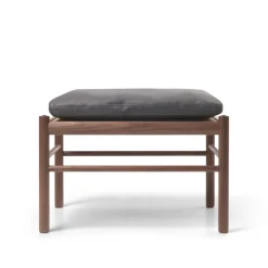Carl Hansen & Søn OW149F Fodskammel til Colonial lænestol, valnød olie, Terra-læder af Ole Wanscher><noscript><img width=