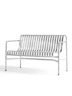HAY Palissade Dining Bench med armlæn, iron red fra><noscript><img width=