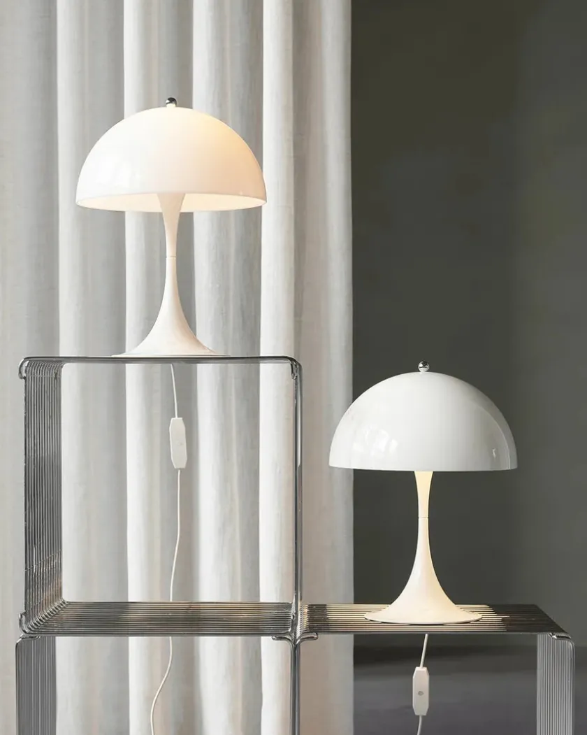 Louis Poulsen Panthella 250 bordlampe, sort af Verner Panton> Spots