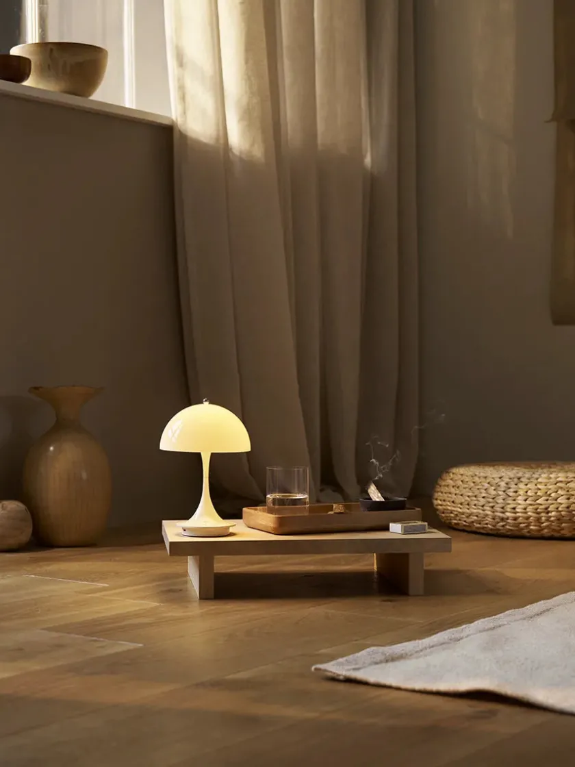 Louis Poulsen Panthella 160 Portable V3, opal pale blue af Verner Panton> Portable Lamper|Spots