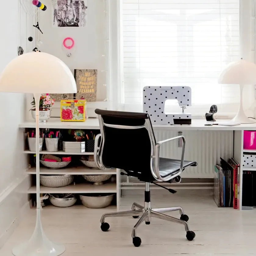 Louis Poulsen Panthella gulvlampe af Verner Panton> Gulvlamper|Spots