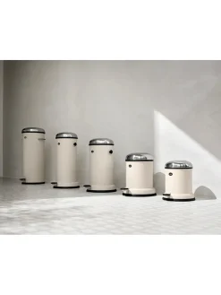 Vipp Pedalspand 13 - 4 L, Holger's Beige fra><noscript><img width=