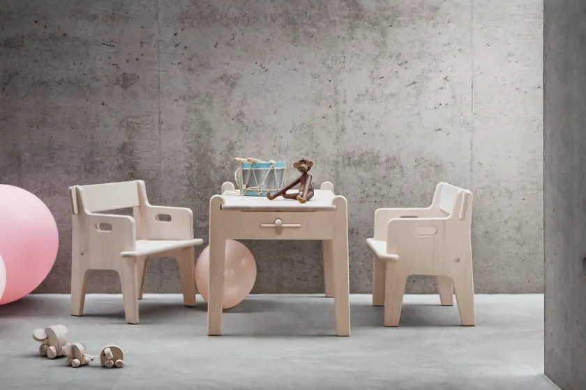Carl Hansen & Søn Peters Stol CH410 af Hans J. Wegner>Børn Børnestole