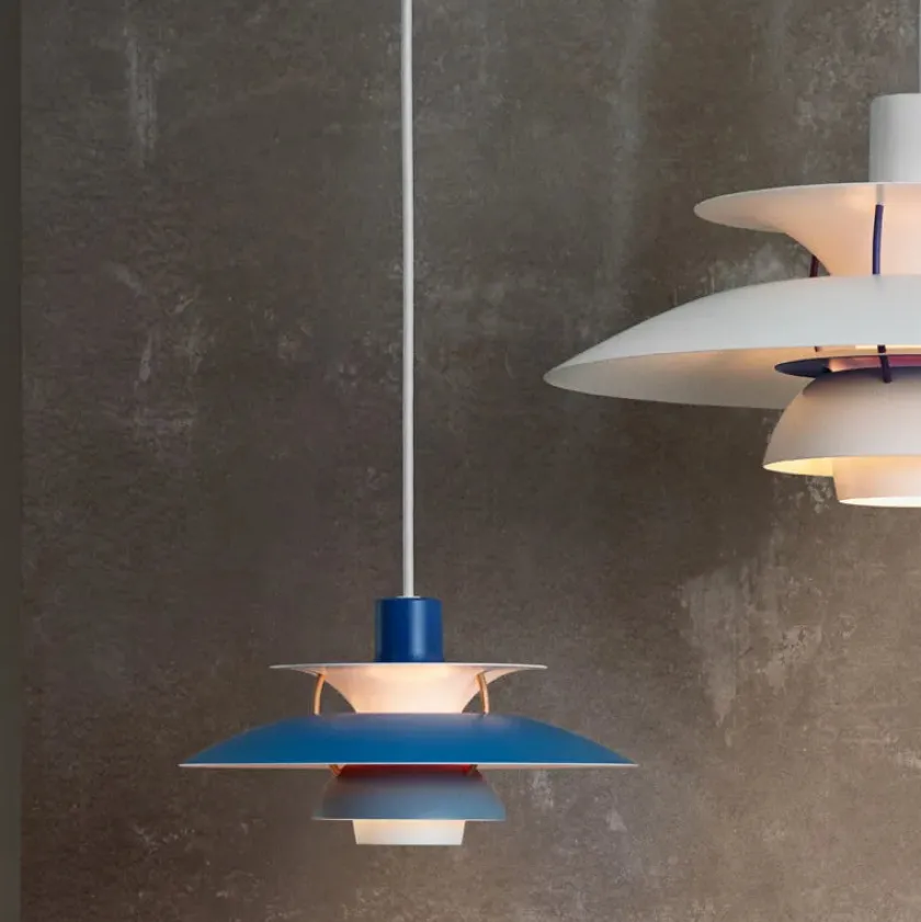 Louis Poulsen PH 5 Pendant, Monochrome Dusty Indigo af Poul Henningsen> Pendler|Spots
