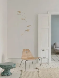 Fritz Hansen PK23 Lounge Chair, black/steel af Poul Kjærholm><noscript><img width=