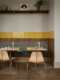 Fritz Hansen PK3 spisebordsstol, eg af Poul Kjærholm><noscript><img width=