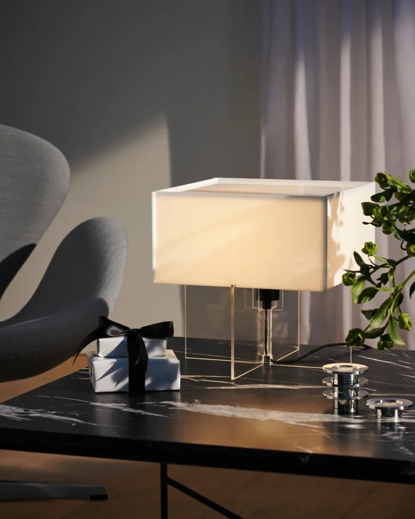 Fritz Hansen Planner Sofabord 100x100 fra> Sofaborde