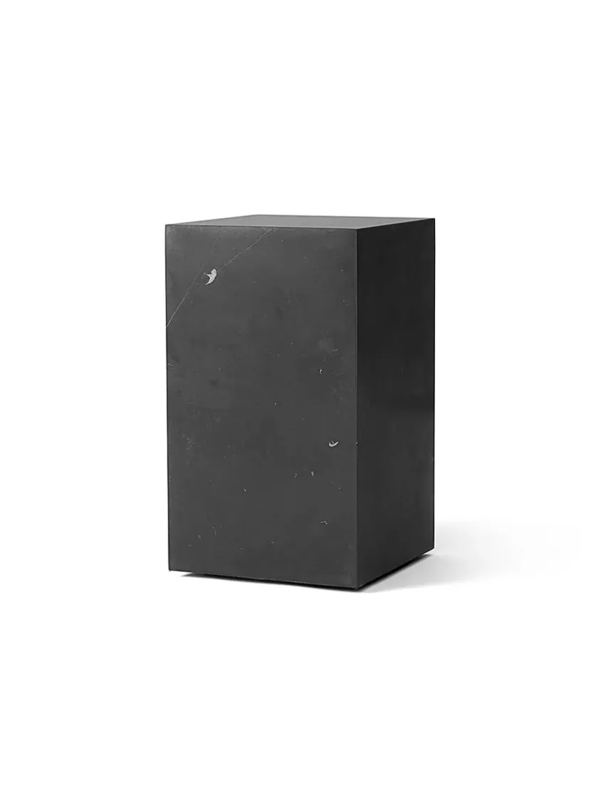 Audo Copenhagen Plinth Tall, grey galaxy marble fra> Sideborde Og Små Borde