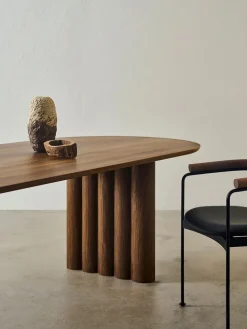 DK3 Plush Table Oval fra><noscript><img width=