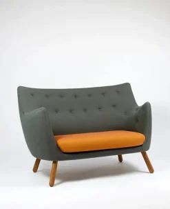 House of Finn Juhl Poet Sofa af Finn Juhl><noscript><img width=
