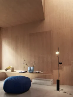 Muuto Post Floor Lamp fra> Gulvlamper|Spots