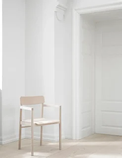Fredericia Furniture Post Spisebordsstol, eg lys olie fra><noscript><img width=