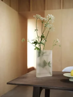 Muuto Ridge Vase, light blue frosted glass fra><noscript><img width=