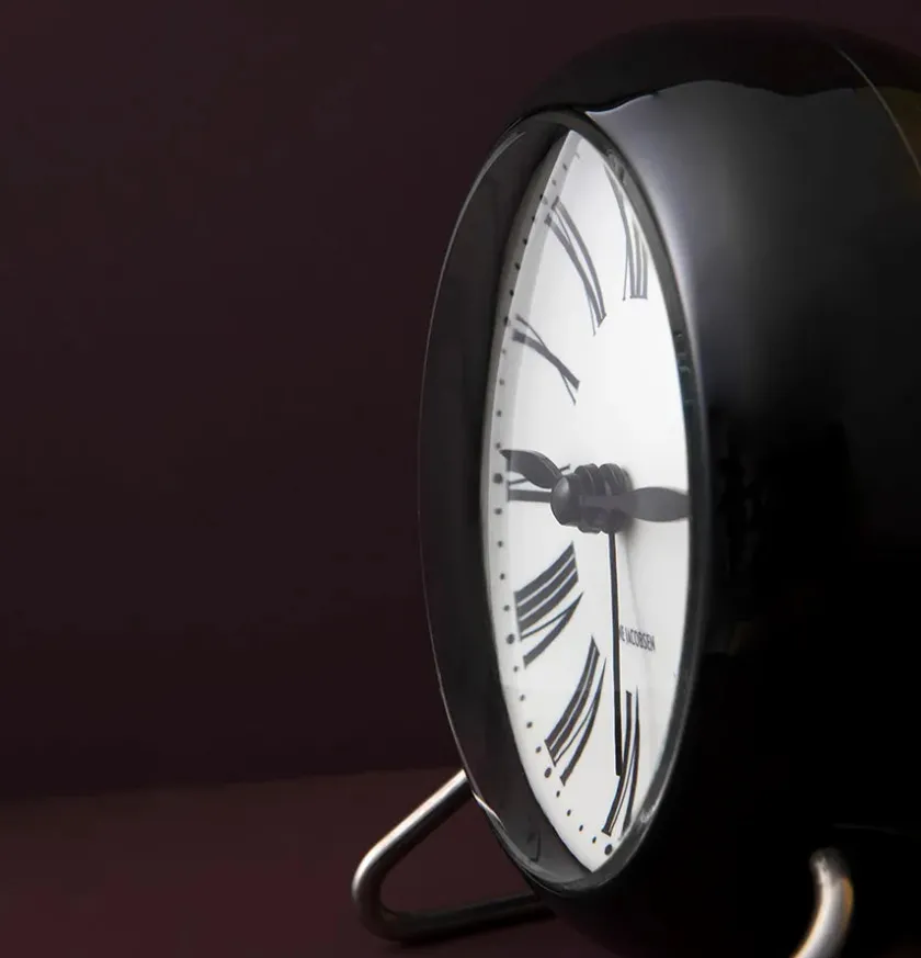 Arne Jacobsen Clocks Roman Bordur af Arne Jacobsen> Gaver Til Ham