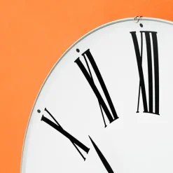 Arne Jacobsen Clocks Roman Vægur af Arne Jacobsen (Ø: 21)><noscript><img width=