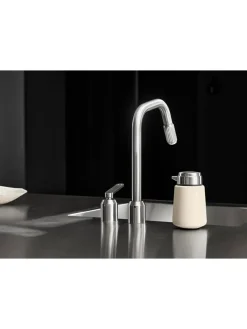 Vipp Sæbedispenser, Holger's Beige fra><noscript><img width=