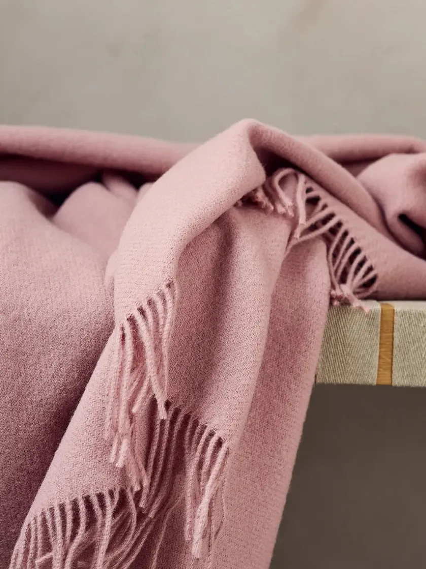Silkeborg Uldspinderi Season Plaid, seaweed fra> Gaver Til Ham|Puder Og Plaider