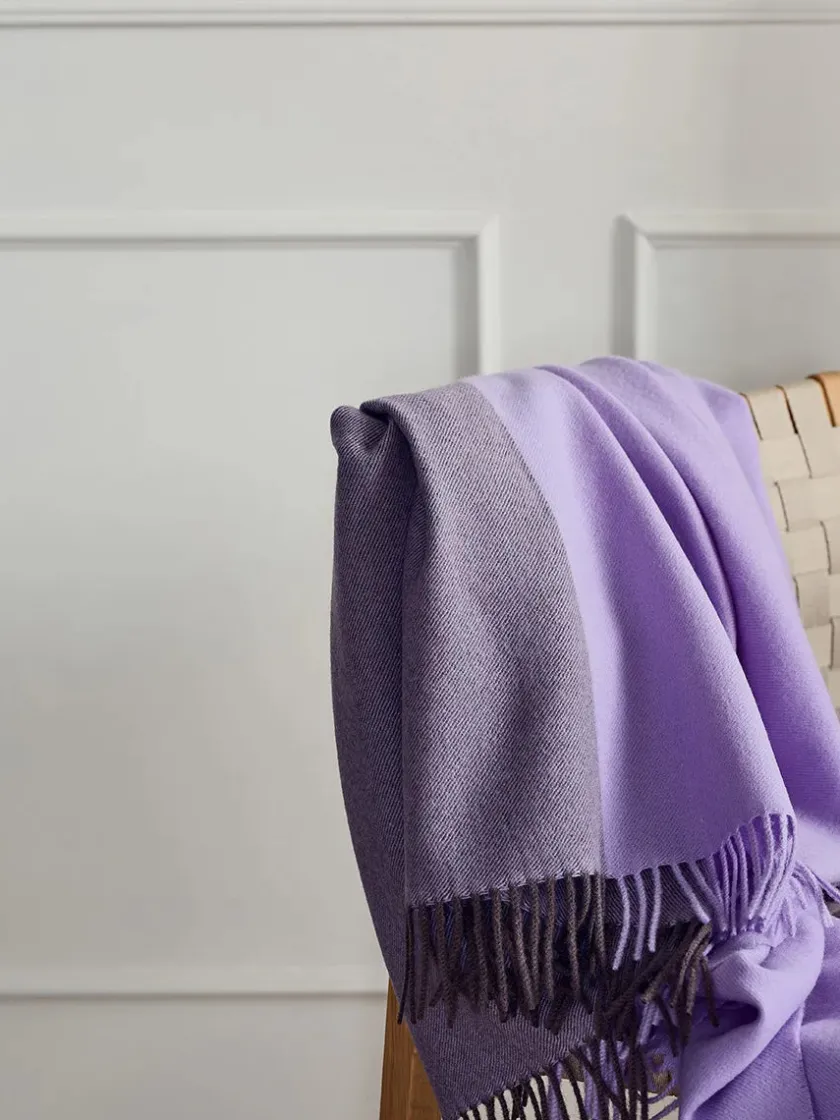 Silkeborg Uldspinderi Secret Plaid, indigo/cobalt fra> Gaver Til Ham|Puder Og Plaider