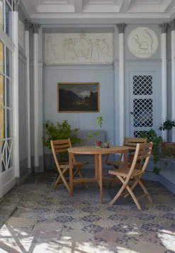 Fritz Hansen Skagerak Selandia Sæt, 2 stole og bord 75 fra><noscript><img width=