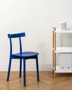 Nine Skinny wooden chair, ash/blue fra> Spisebordsstole
