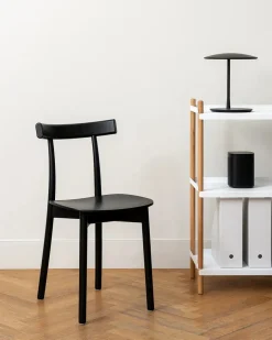 Nine Skinny wooden chair, ash/black fra> Spisebordsstole
