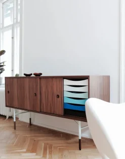 House of Finn Juhl Skænk af Finn Juhl><noscript><img width=
