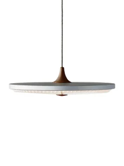 Le Klint Soleil pendel medium, lys eg, plast skærm fra><noscript><img width=