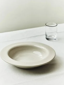 Louise Roe S.R. Large Shallow Bowl fra> Service