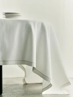 Louise Roe S.R. Table Cloth 03 fra> Køkkentekstiler