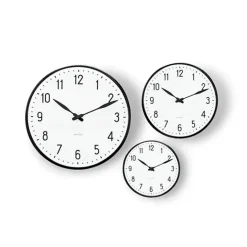 Arne Jacobsen Clocks Station vægur af Arne Jacobsen (Ø: 21)><noscript><img width=