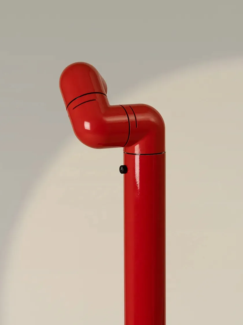 Santa & Cole Tatu Alta Gulvlampe, pure red fra Santa and Cole> Gulvlamper|Spots
