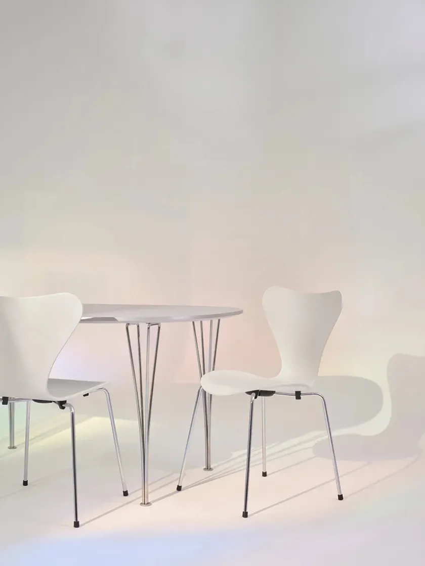 Fritz Hansen 70th Anniversary Edition 3107 Spisebordsstol, 7:14 AM Violet af Arne Jacobsen> Spisebordsstole