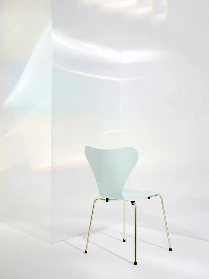 Fritz Hansen 70th Anniversary Edition 3107 Spisebordsstol, 7:14 AM Violet af Arne Jacobsen> Spisebordsstole