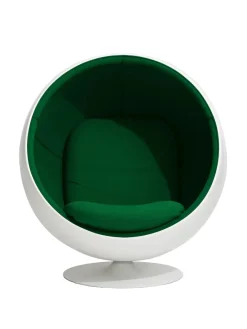 Eero Aarnio Originals The Ball Chair af Eero Aarnio><noscript><img width=
