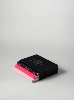 New Mags The Essence of Yves Saint Laurent fra><noscript><img width=