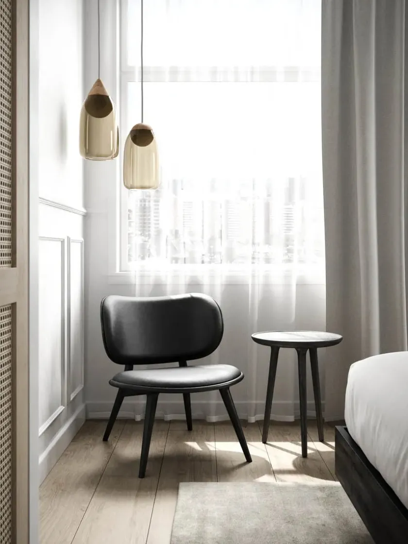 Mater The Lounge Chair, sort bøg med sort læder fra> Loungestole|Lænestole