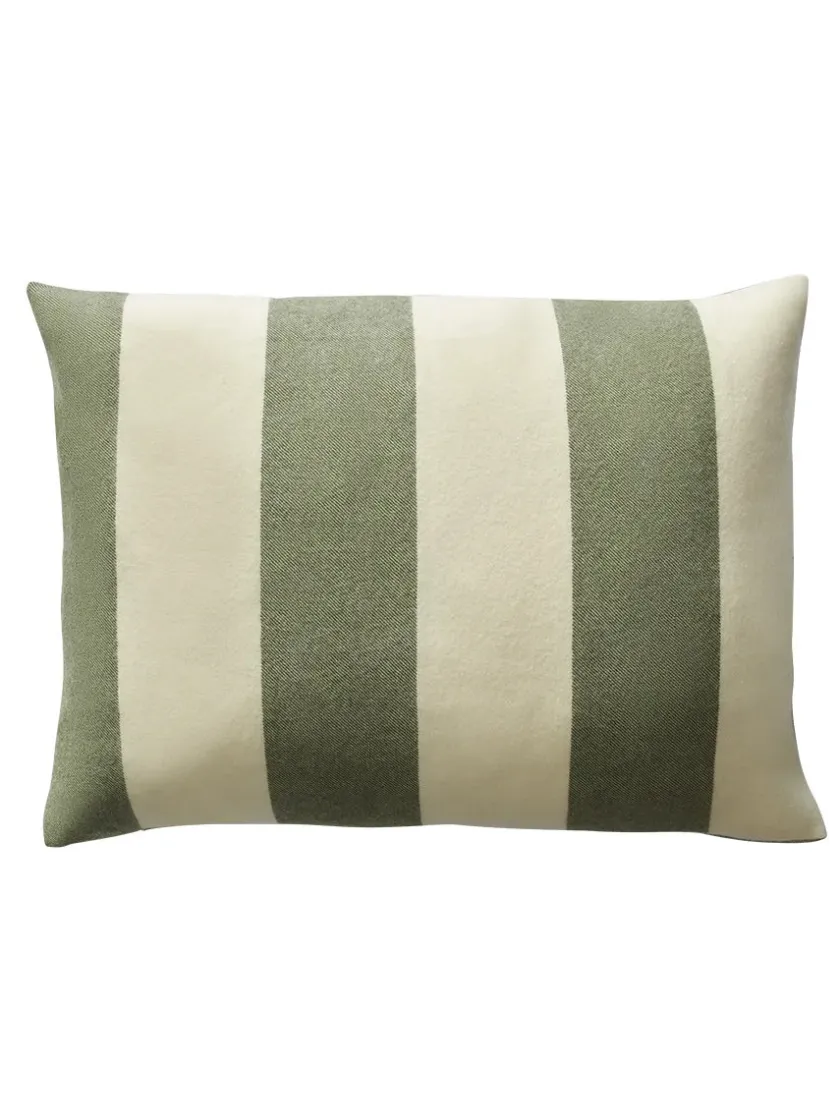 Silkeborg Uldspinderi The Sweater Cushion, cobalt fra> Puder Og Plaider|Puder