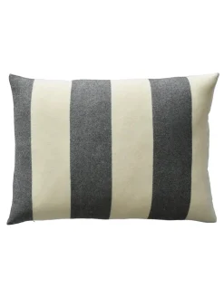 Silkeborg Uldspinderi The Sweater Cushion, golden yellow fra><noscript><img width=
