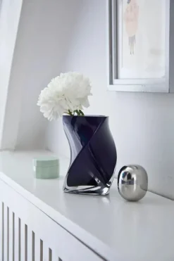 Piet Hein Twister vase fra (Rød)><noscript><img width=