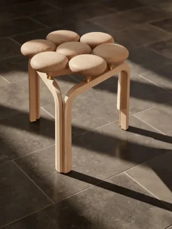Fritz Hansen Utzon Stool fra><noscript><img width=