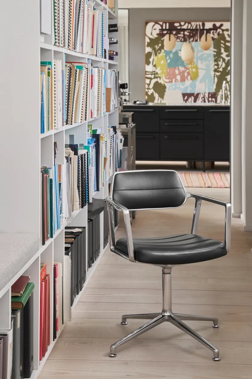 Vipp 453 Swivel Chair, Light Grey, Special Edition fra> Spisebordsstole