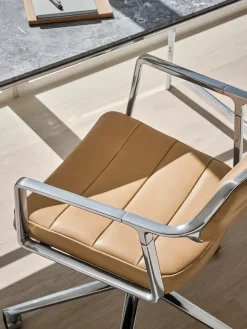 Vipp 453 Swivel+ Chair m/hjul, bosco grøn læder fra><noscript><img width=