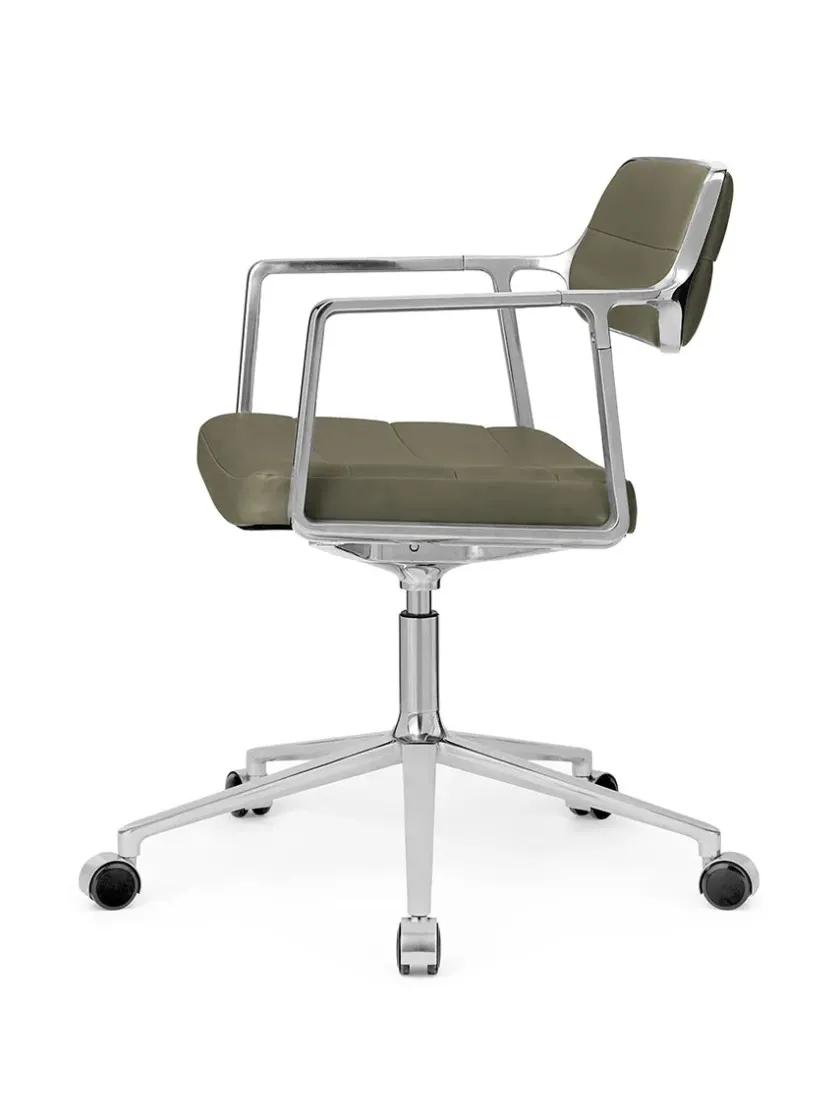 Vipp 453 Swivel+ Chair m/hjul, bosco grøn læder fra> Kontorstole