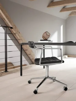 Vipp 452 Swivel Chair m/hjul, bosco grøn læder fra><noscript><img width=