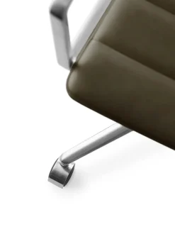 Vipp 452 Swivel Chair m/hjul, bosco grøn læder fra><noscript><img width=