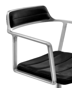 Vipp 452 Swivel Chair m/hjul, dark sand fra><noscript><img width=