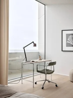 Vipp 452 Swivel Chair m/hjul, dark sand fra><noscript><img width=